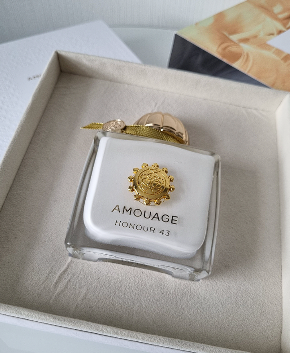 Amouage Honour 43 Woman 100 ml (Коробка парфюма без слюды, парфюм новый, распаковка для фото)