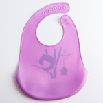 5231414 Нагрудник силиконовый, с карманом «Сова», цвет фиолетовый