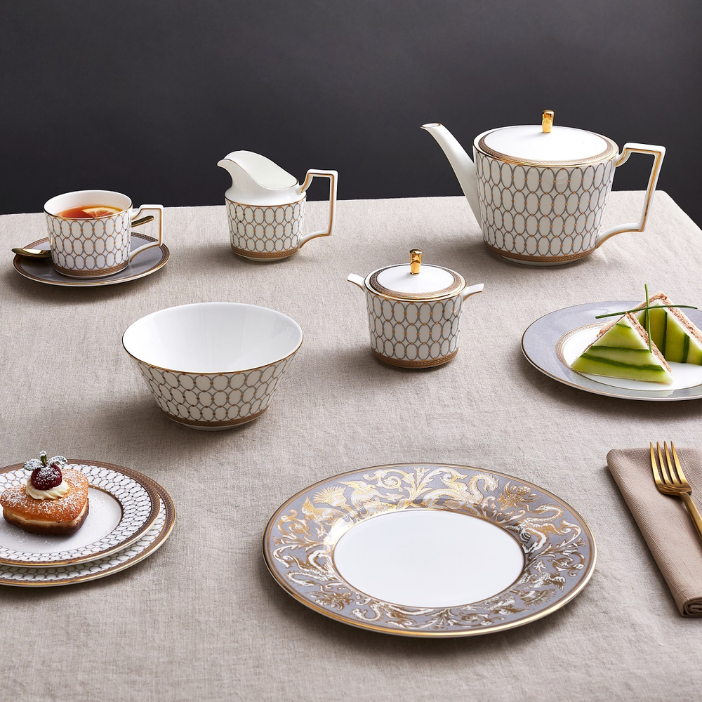 Wedgwood - Тарелка для завтрака Renaissance Grey Accent 23см / артикул   1065328  / GTIN 701587471947
