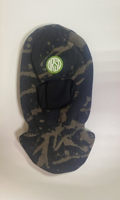 Шлем демисезонный на мальчика цвет черный /тай-дай,размер 48