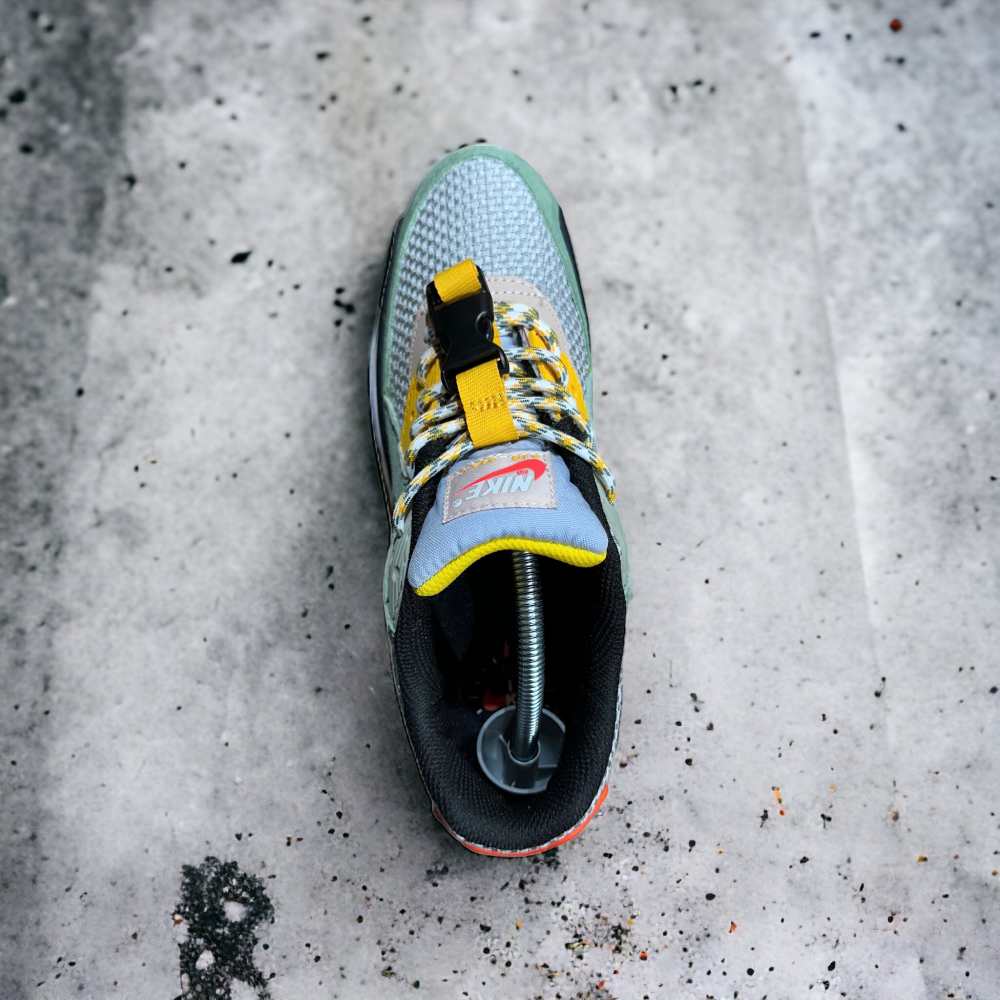 Nike Air Max 90 • Fresh Perspective