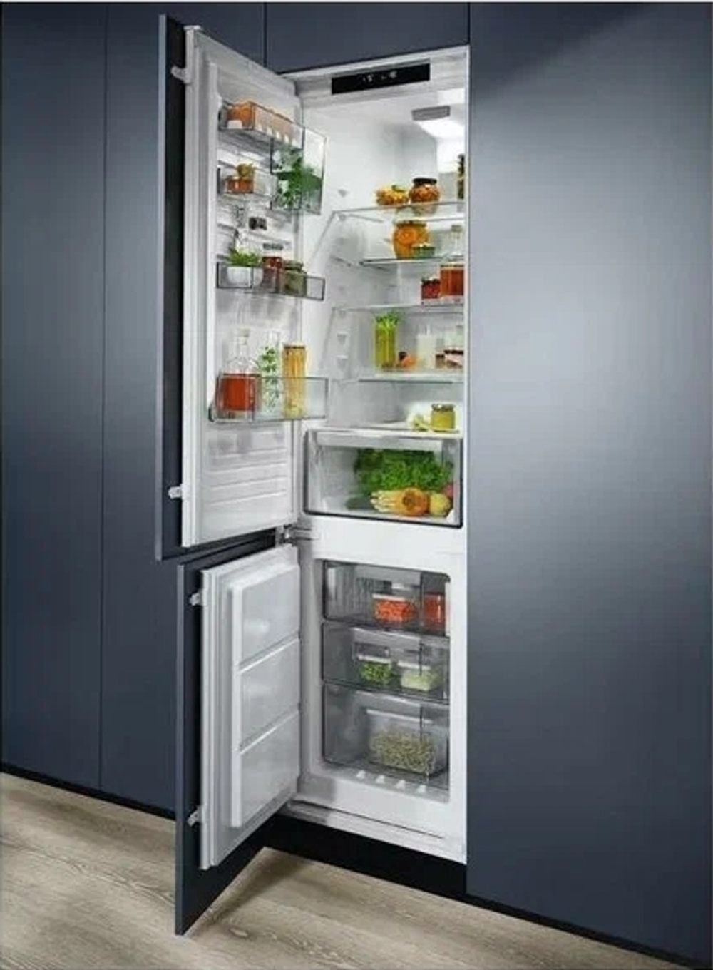 Встраиваемый холодильник Electrolux ENS6TE19S