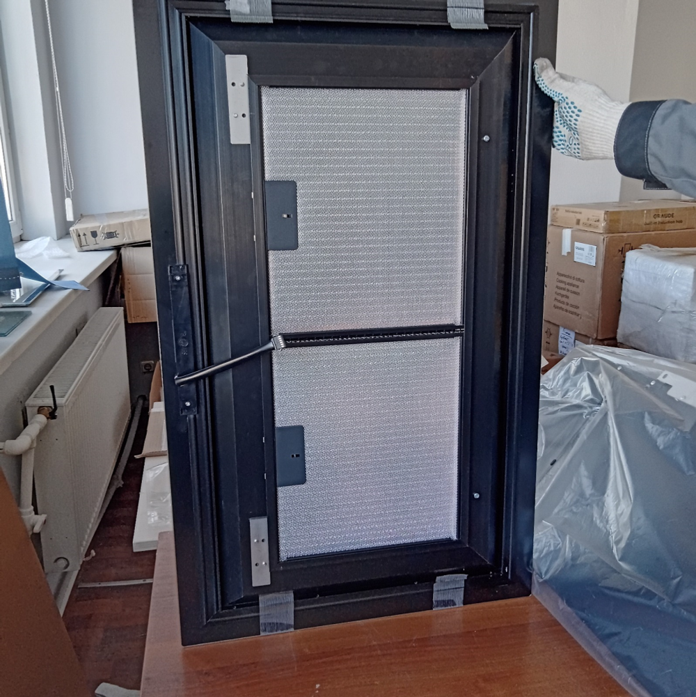 Настенная вытяжка Kuppersbusch DW 9800.0 S черное стекло