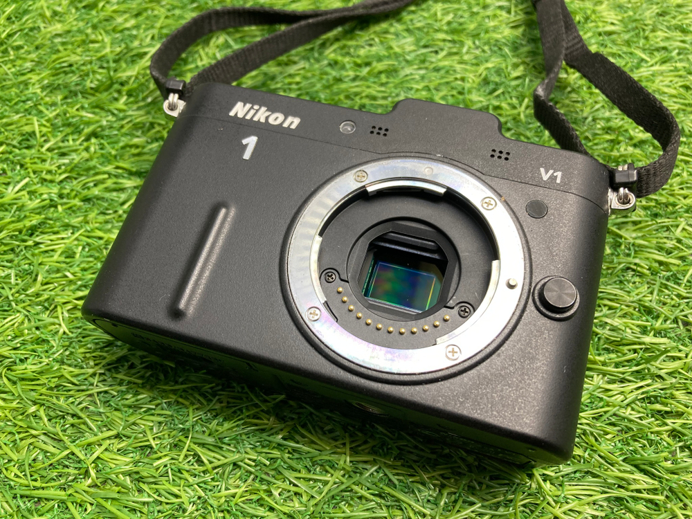 Nikon 1 V1 Kit 10-30mm 3.5-5.6 VR