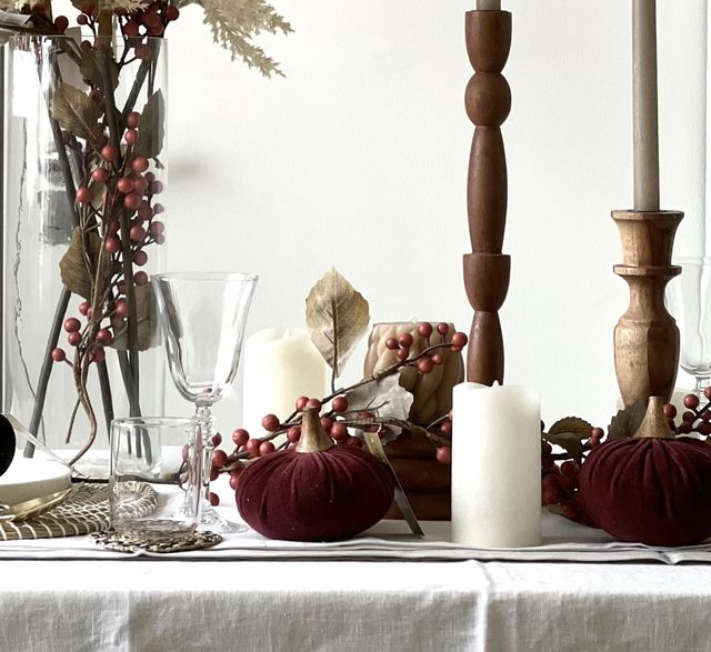 Подсвечники, фонари и свечи