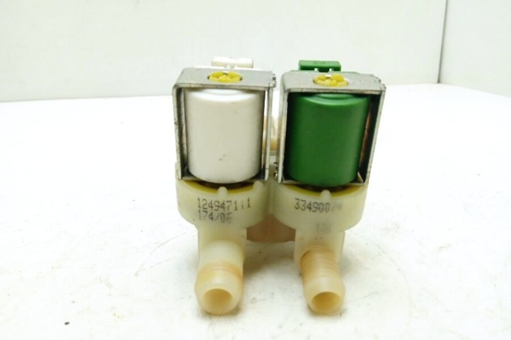 EWS1105 кт149 Клапан подачи воды для стиральной машины Electrolux 124947111 б/у