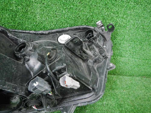 Фара левая Toyota Rav 4 CA40 (2015-2019) LED