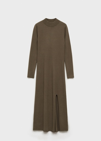 Трикотажное платье с разрезом