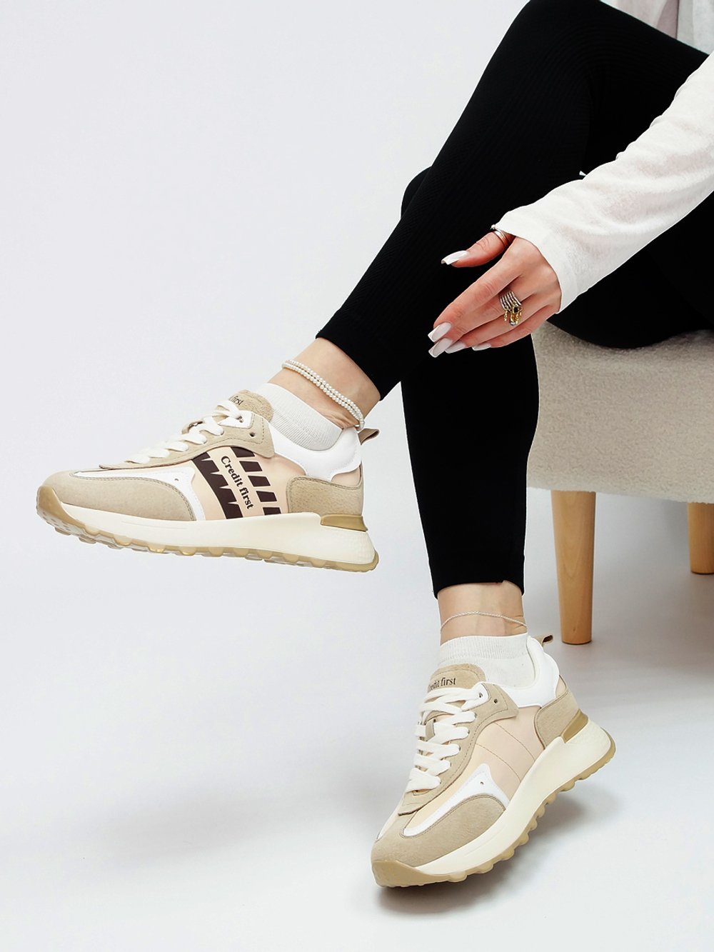 Кроссовки женские демисезонные