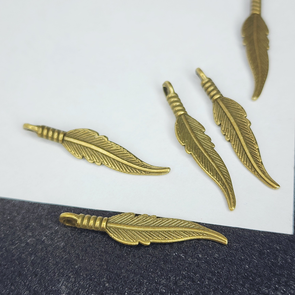 Перо подвеска, листик, пёрышко, р-р 31мм, бижутерный сплав, штучно