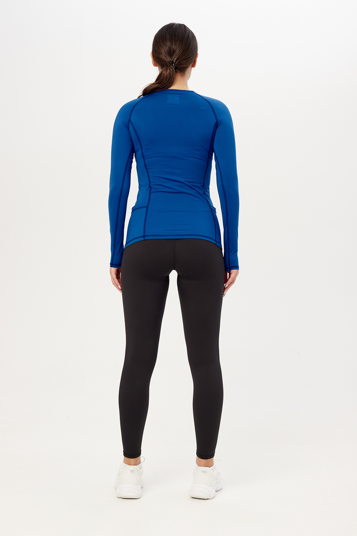 Лонгслив с длинным рукавом и карманами