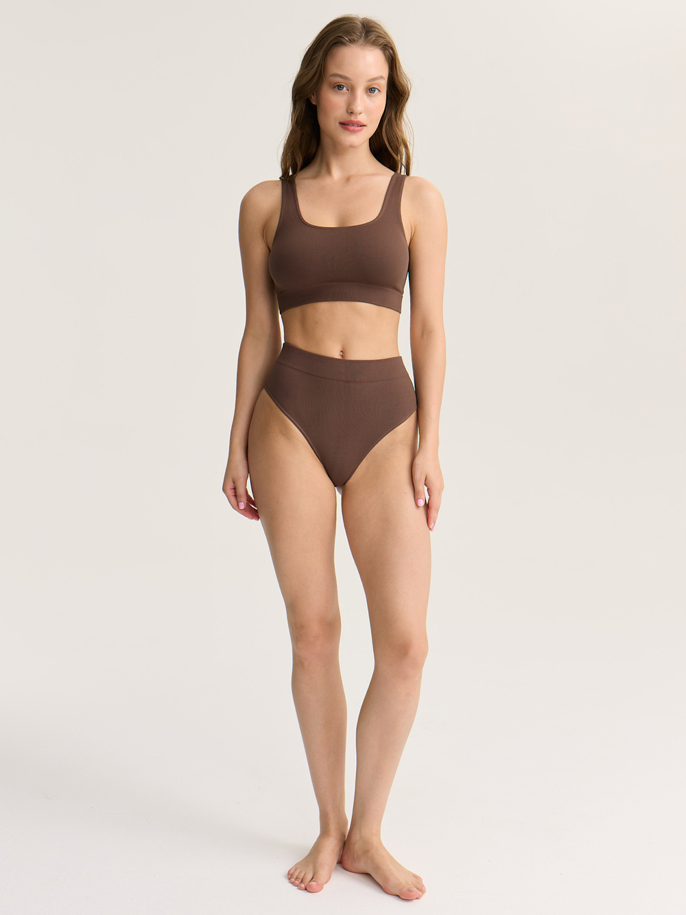 Бесшовные трусы с высокой посадкой