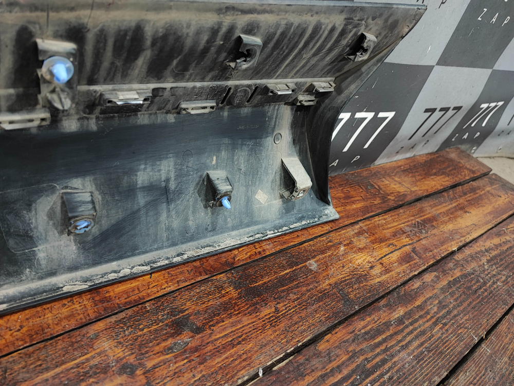 Накладка двери передней правой Renault Kaptur 16-22 Б/У Оригинал 808201805R