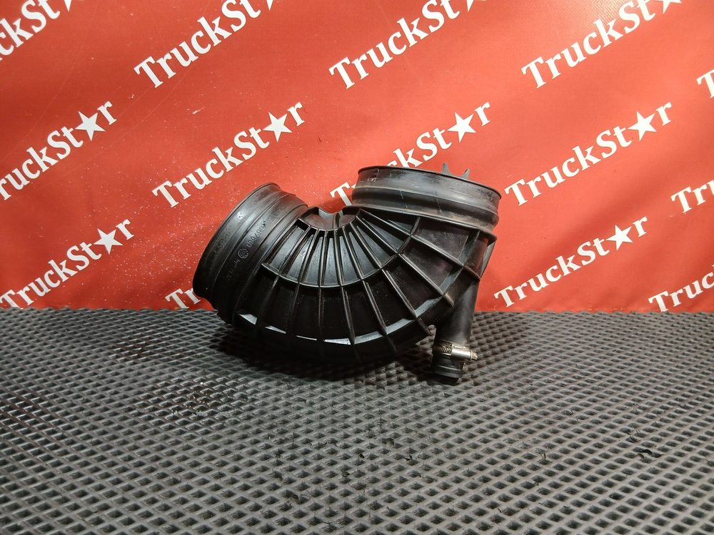 Патрубок воздушного фильтра