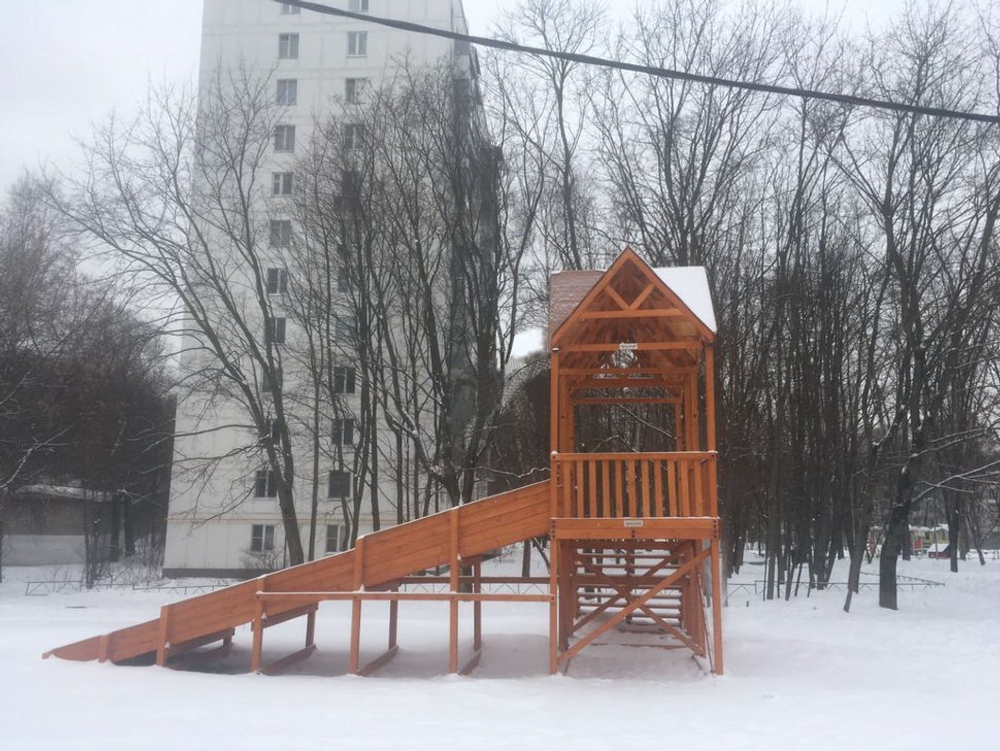 Зимняя горка Лисичка