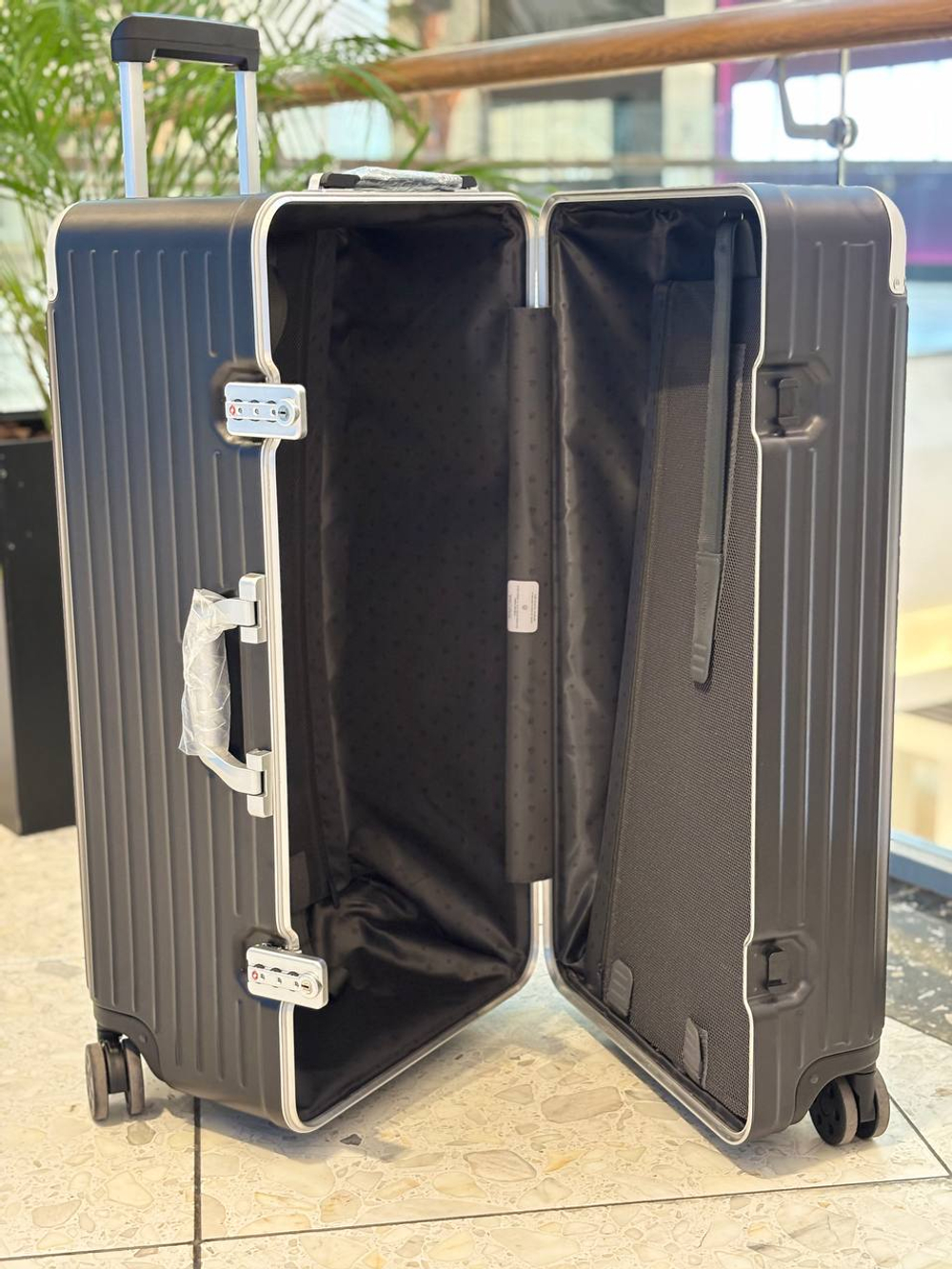 Чемодан Rimowa