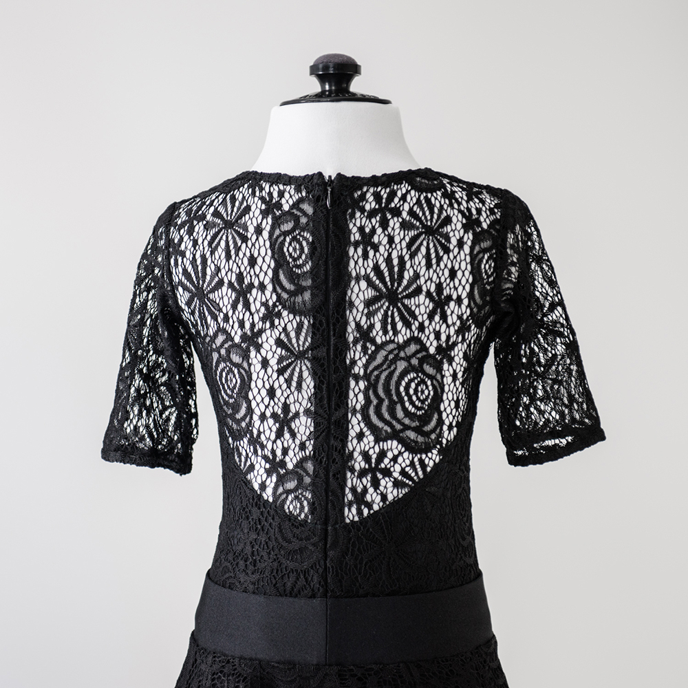 черное платье для танцев