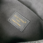 Louis Vuitton Pochette Metis Soft Bag