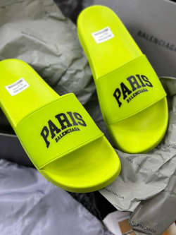 Шлепанцы Balenciaga