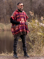 Пончо шерстяное с орнаментом