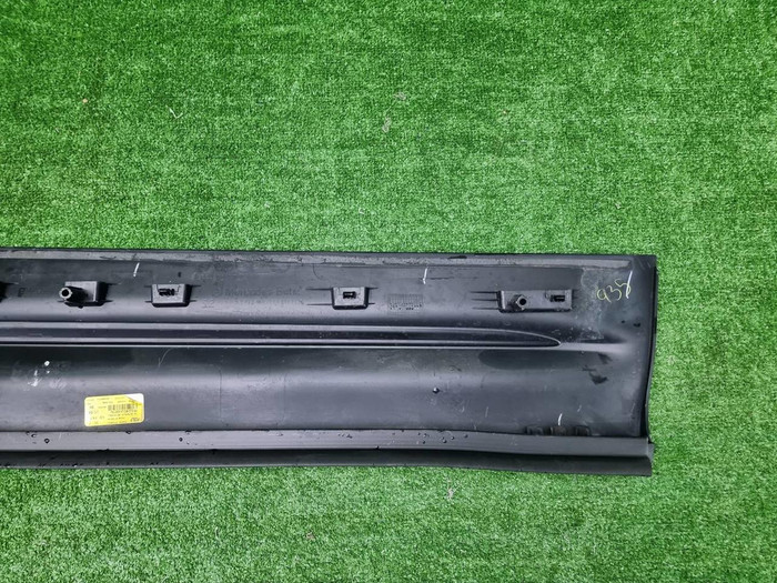 Накладка двери передняя LH Mercedes GLB X247 19-нв