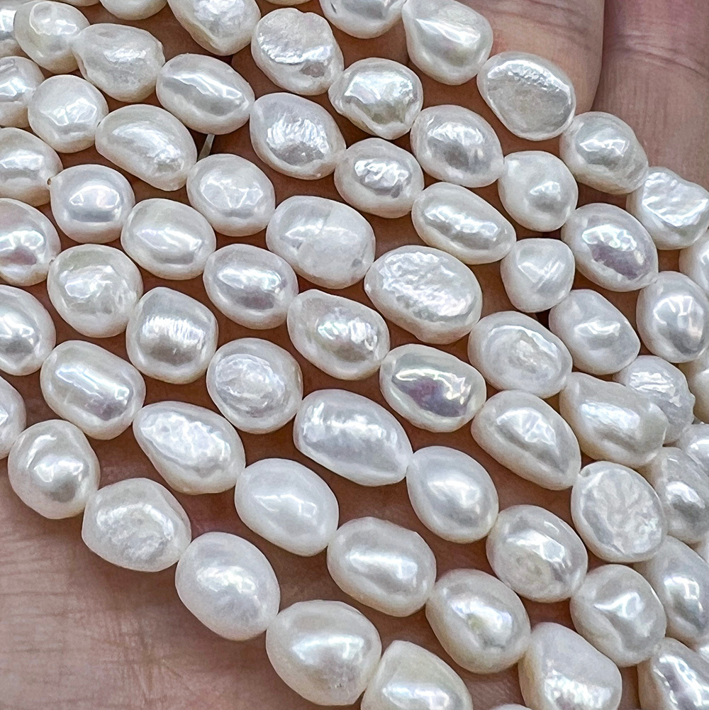 Жемчуг 2А речной бусины 8-9 мм, на нитке 38 см