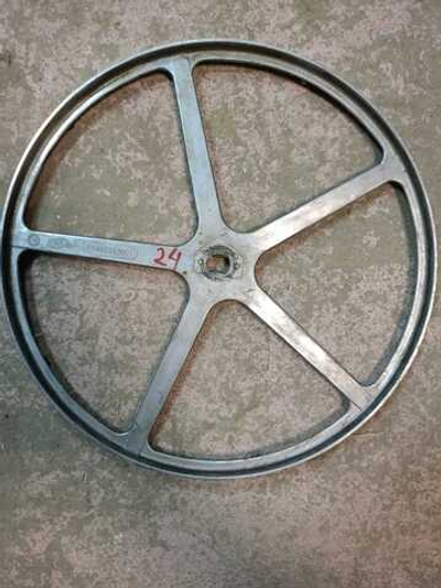 24 Шкив для стиральных машин Indesit 17400242001 б/у