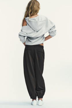 ZARA БРЮКИ-БАГГИ В ТОНКУЮ ПОЛОСКУ СО СКЛАДКАМИ, КОРИЧНЕВЫЙ