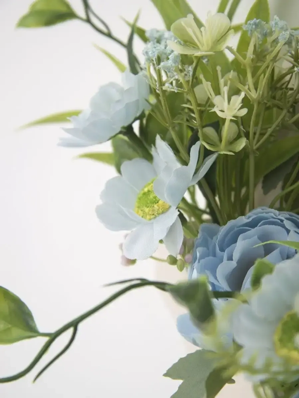 Панно на стену для интерьера "Окно с цветами"