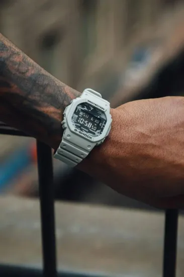 Наручные часы Casio G-Shock DW-5600CA-8DR