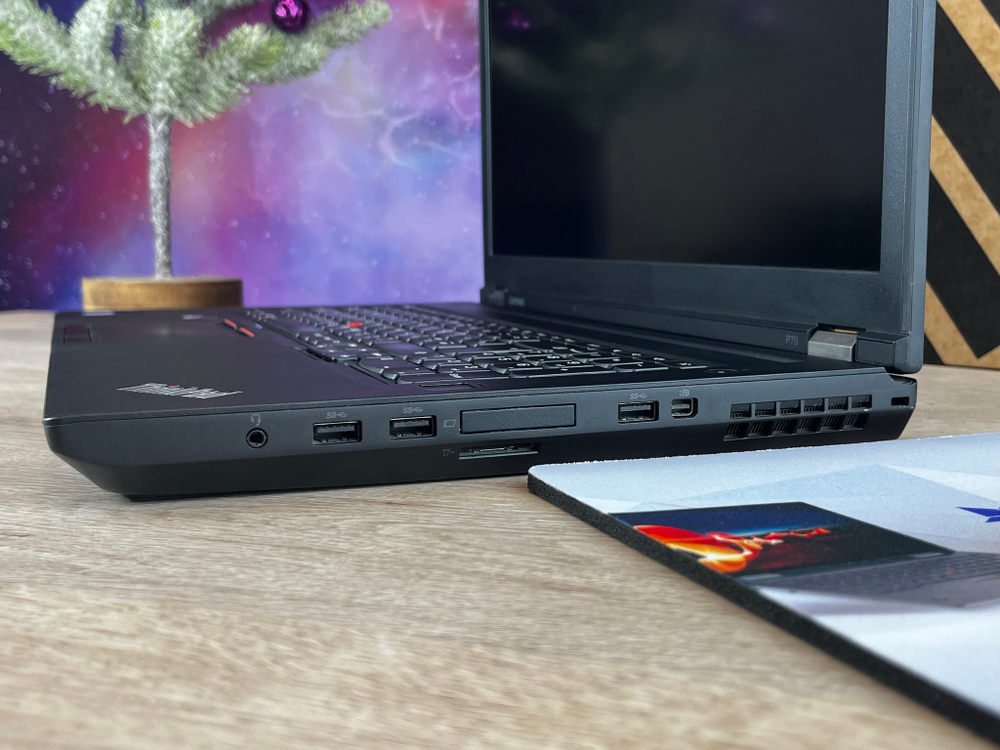Ноутбук Intel Lenovo ThinkPad P70, Core i7-6700HQ, 17.3", FHD, IPS, 8 Gb RAM, 256 Gb SSD, Quadro M600M 2Gb, Windows Pro, Чёрный, Русская раскладка