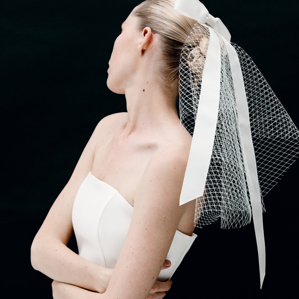 Фата из сетки с мини "Паркером