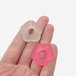 Подвеска "Незабудка", 26мм, матовый розовый акрил