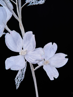 Веточка с листьями кизила 61см ChristmasDeLuxe белая