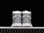 Jordan 1 Retro High OG Stealth