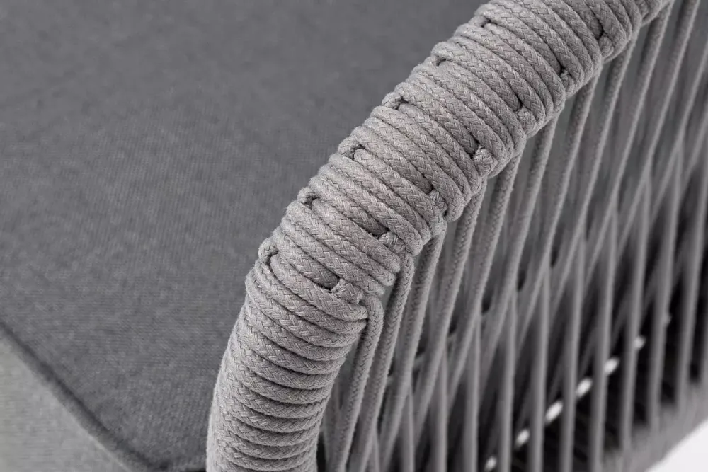 "Канны" кресло плетеное из роупа, каркас алюминий белый муар, роуп светло-серый круглый, ткань серая 017