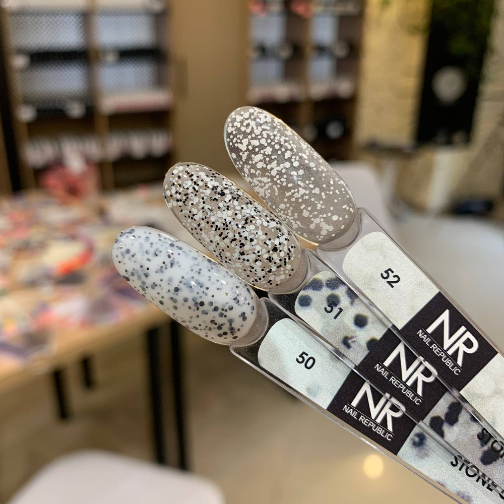 Nail Republic Камуфлирующая база Stone crumb №52, 10мл