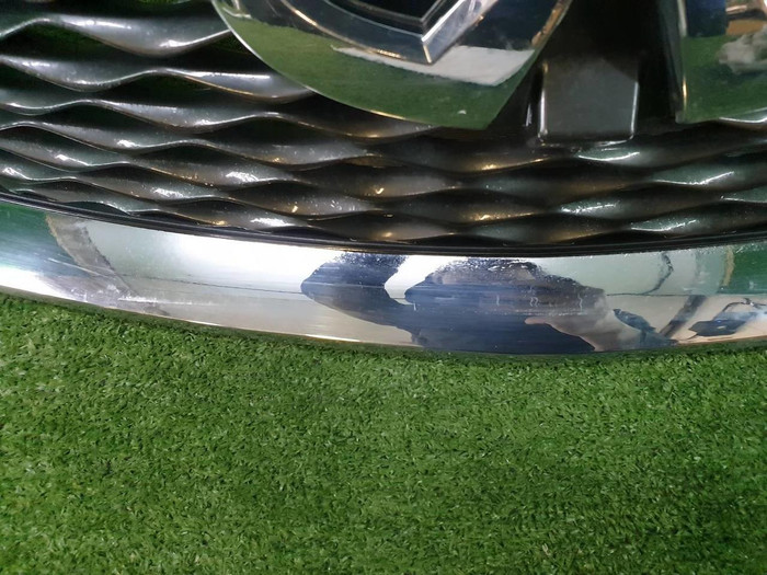 Решетка радиатора Infiniti QX60 (2016-2020)