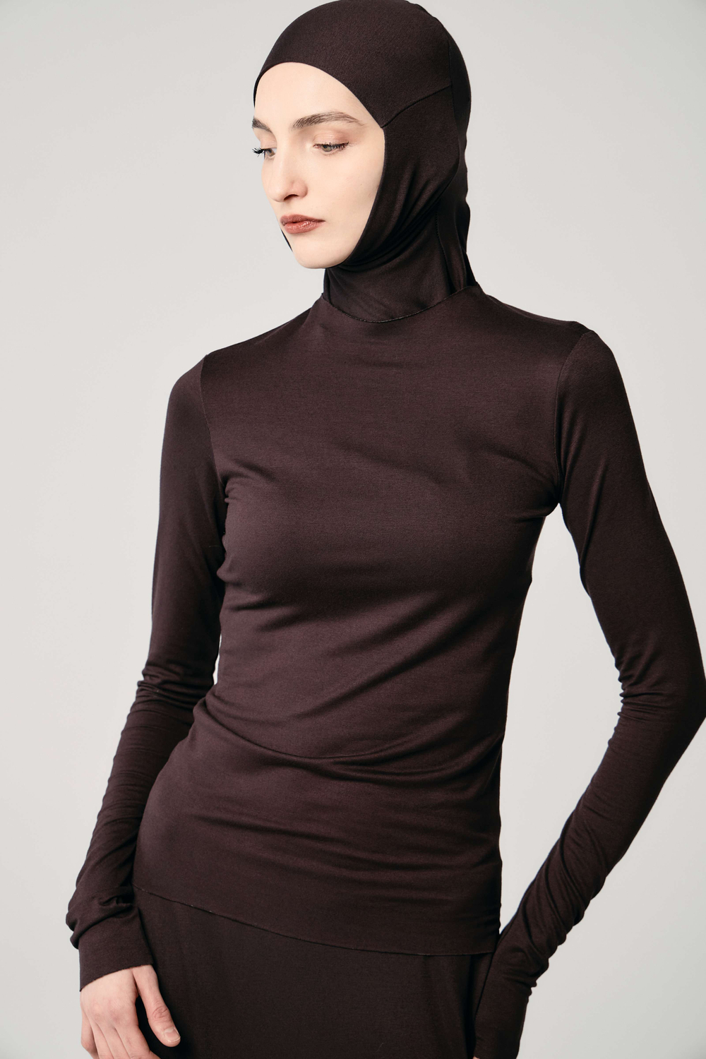 Лонгслив «Силуэт» коричневый