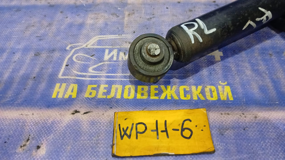 Стойка задняя левая NISSAN PRIMERA 1997