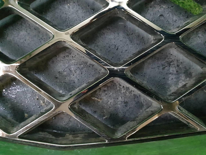 Решетка радиатора Genesis GV70 (2020-н.в.)