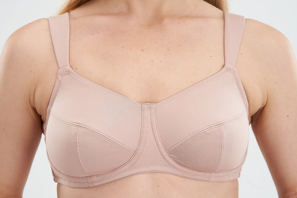 Бюстгальтер ортопедический для фиксации экзопротезов после мастэктомии Amoena Silvia бежевый, р. 80B