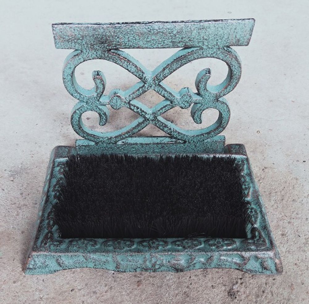 Iron Garden Подставка-скребок с щеткой для обуви