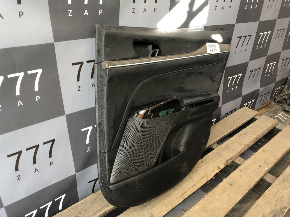 Обшивка двери задней правой Kia K5 20-нв Б/У Оригинал 83302L2230A53