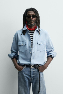 ZARA X AARON LEVINE ЛЕГКАЯ ДЖИНСОВАЯ РУБАШКА, ВЫЦВЕТШИЙ СИНИЙ