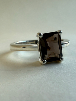 кольцо еще ярче с раухтопазом