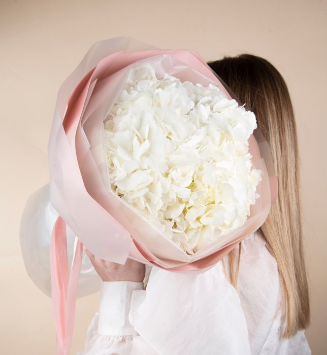 Букет из белой гортензии (в упаковку)