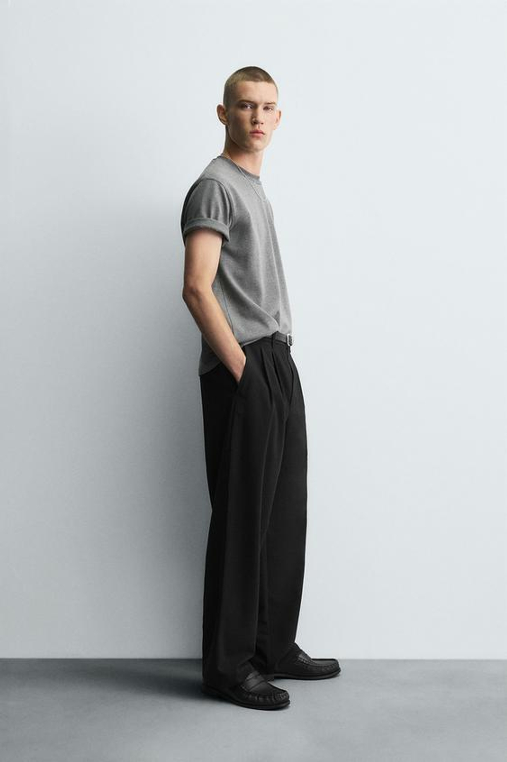 ZARA БРЮКИ WIDE FIT СО СКЛАДКАМИ, ЧЕРНЫЙ