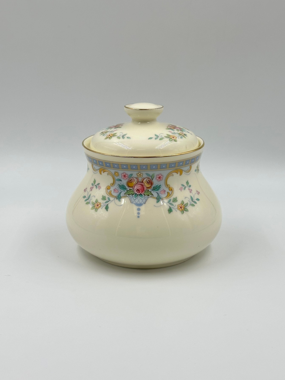 Сахарница Royal Doulton The Romance Collection, Juliet