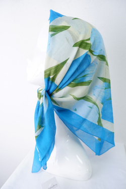 Косынка приятной расцветки